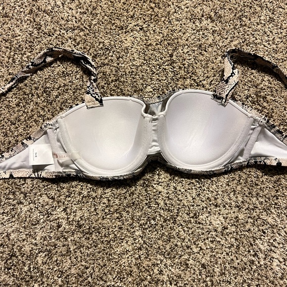 Shade Short swimsuit top - Picture 2 of 3